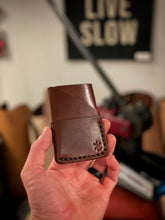 Load image into Gallery viewer, Mitchell wallet - Medium Brown harness leather