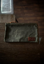 Load image into Gallery viewer, WAXED CANVAS GEAR POUCH
